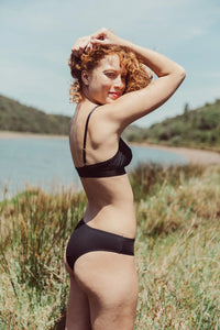 Idyie Zwarte Tanga